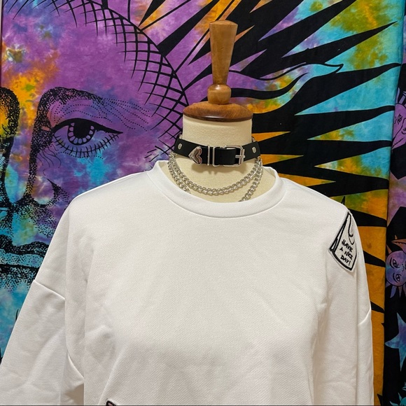 🌈 Lovely oversized patch art sweater - Picture 2 of 11